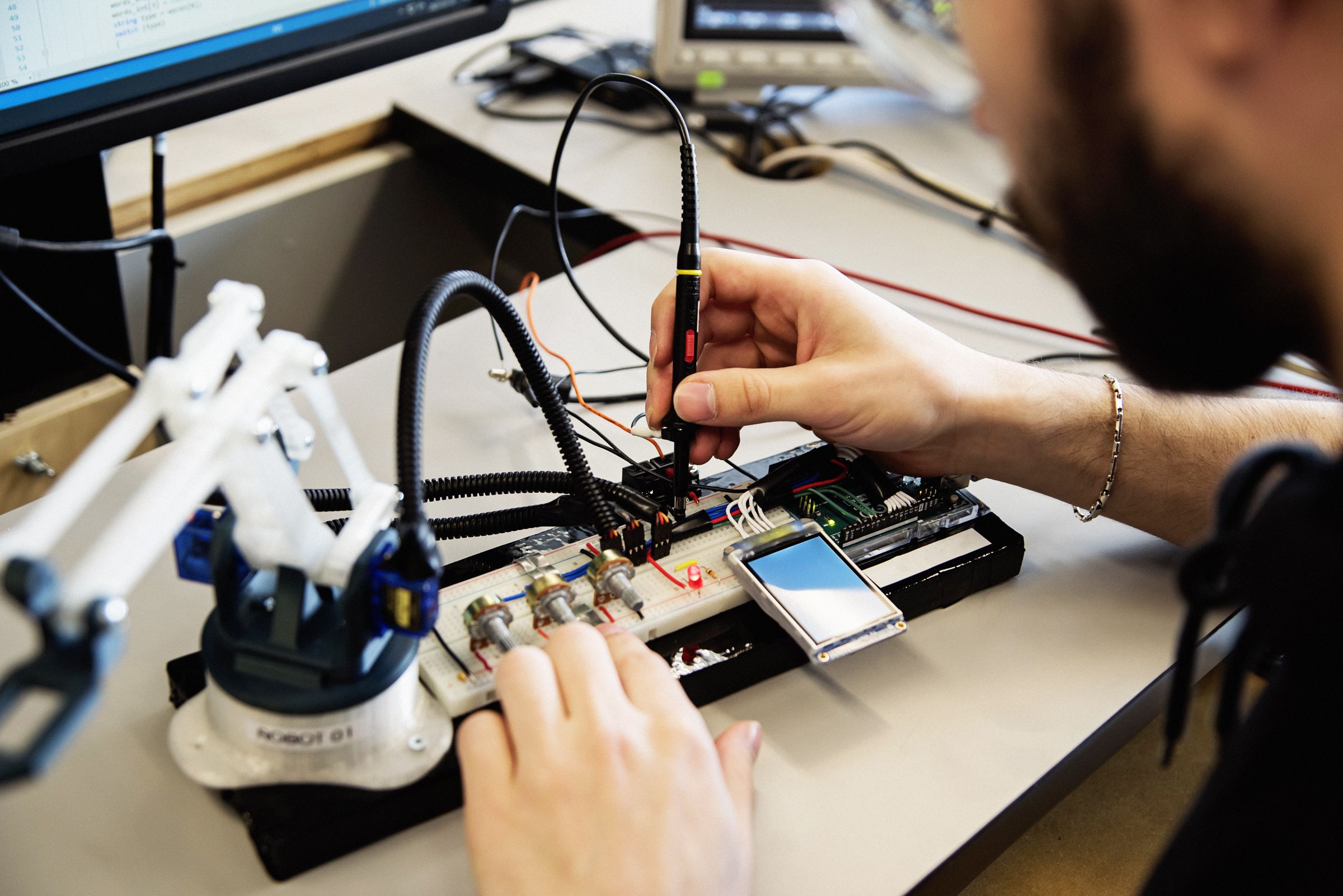 How to Get Your Kids Into STEM Even When Its Future Is Uncertain