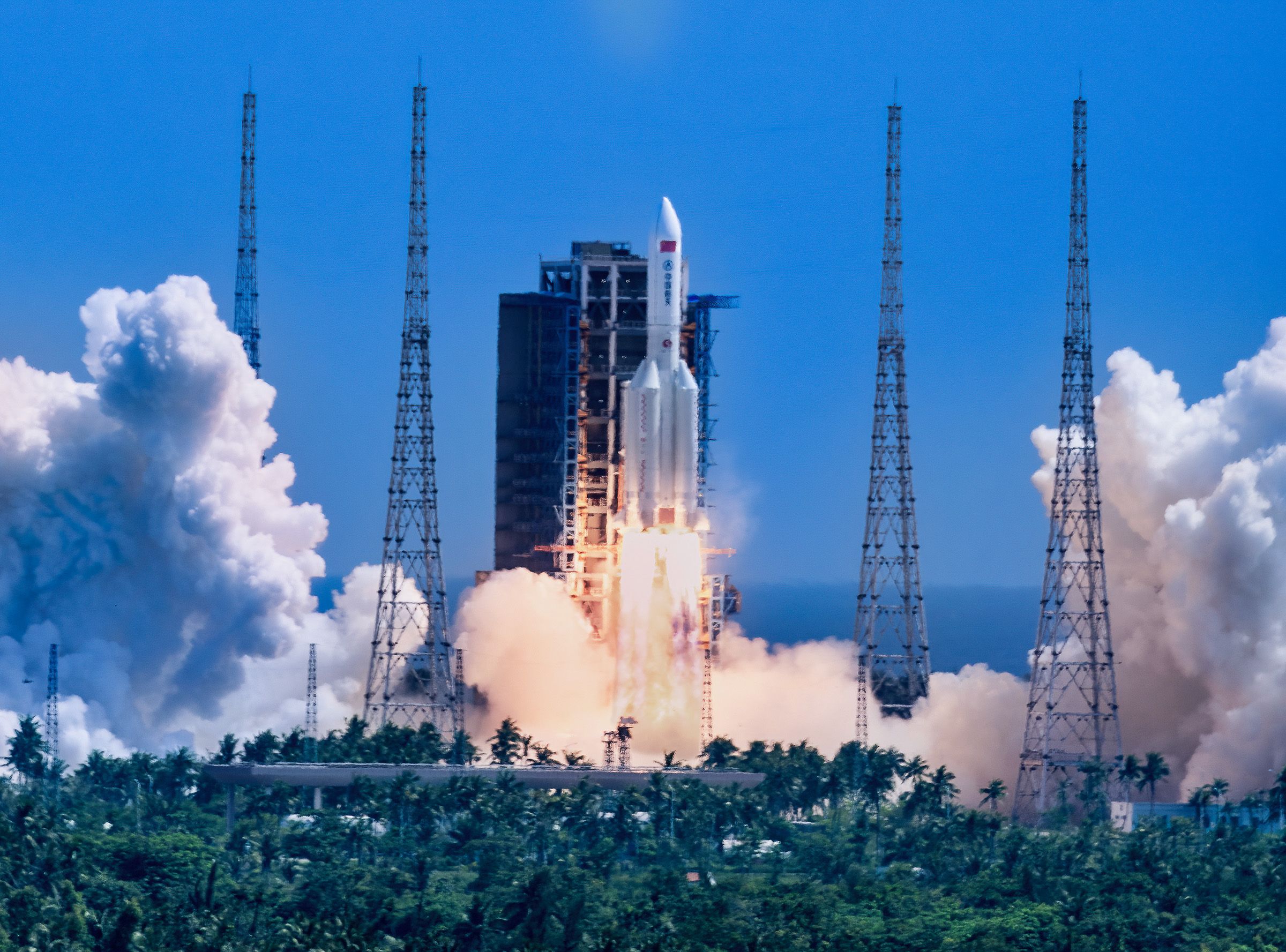 Taking These 50 Objects Out of Orbit Would Cut Danger From Space Junk in Half